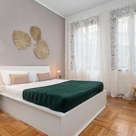 Classbnb - Two Apartments 400 Meters From The Duomo Mediolan Zewnętrze zdjęcie