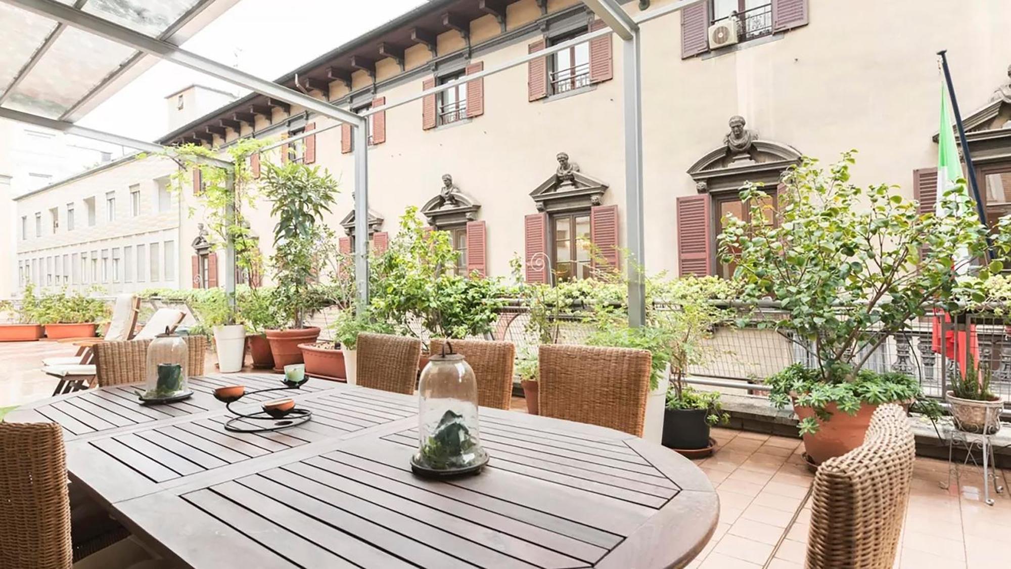 Classbnb - Two Apartments 400 Meters From The Duomo Mediolan Zewnętrze zdjęcie