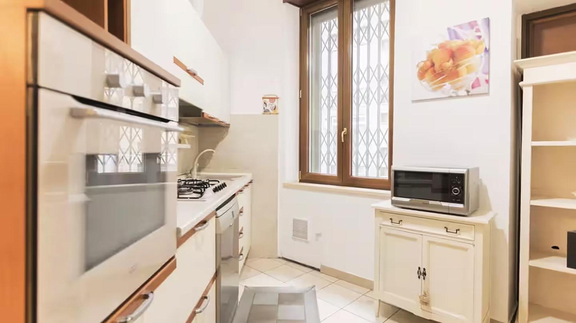 Classbnb - Two Apartments 400 Meters From The Duomo Mediolan Zewnętrze zdjęcie
