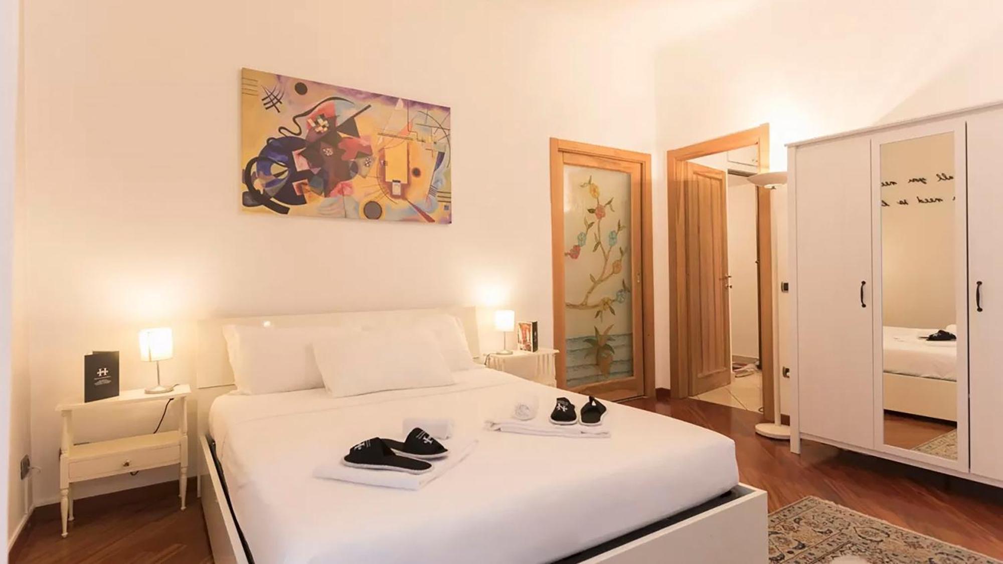 Classbnb - Two Apartments 400 Meters From The Duomo Mediolan Zewnętrze zdjęcie