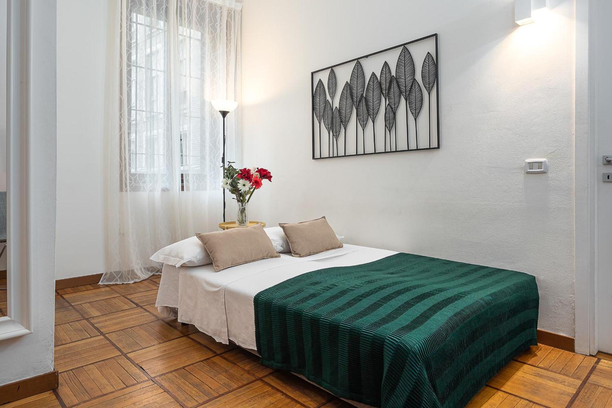 Classbnb - Two Apartments 400 Meters From The Duomo Mediolan Zewnętrze zdjęcie